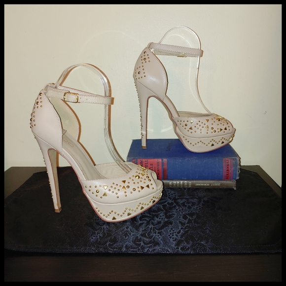 Aldo Cream & Gold Peep-toe Platforms w Ankle Strap - Picture 2 of 9